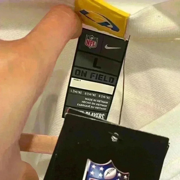 Los Angeles Rams matthew Stafford   9 Jersey nwt youth 14/16 - Picture 3 of 6